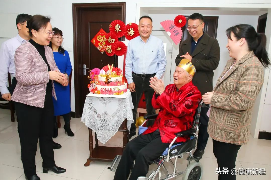 健康报:不辍耕耘,硕果累累,新疆医科大学庆祝田慧中教授百岁寿辰
