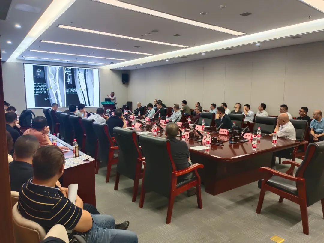 新疆医学会第五届肿瘤学专业委员会骨肿瘤学组成立暨第一次学术会议在我院成功召开
