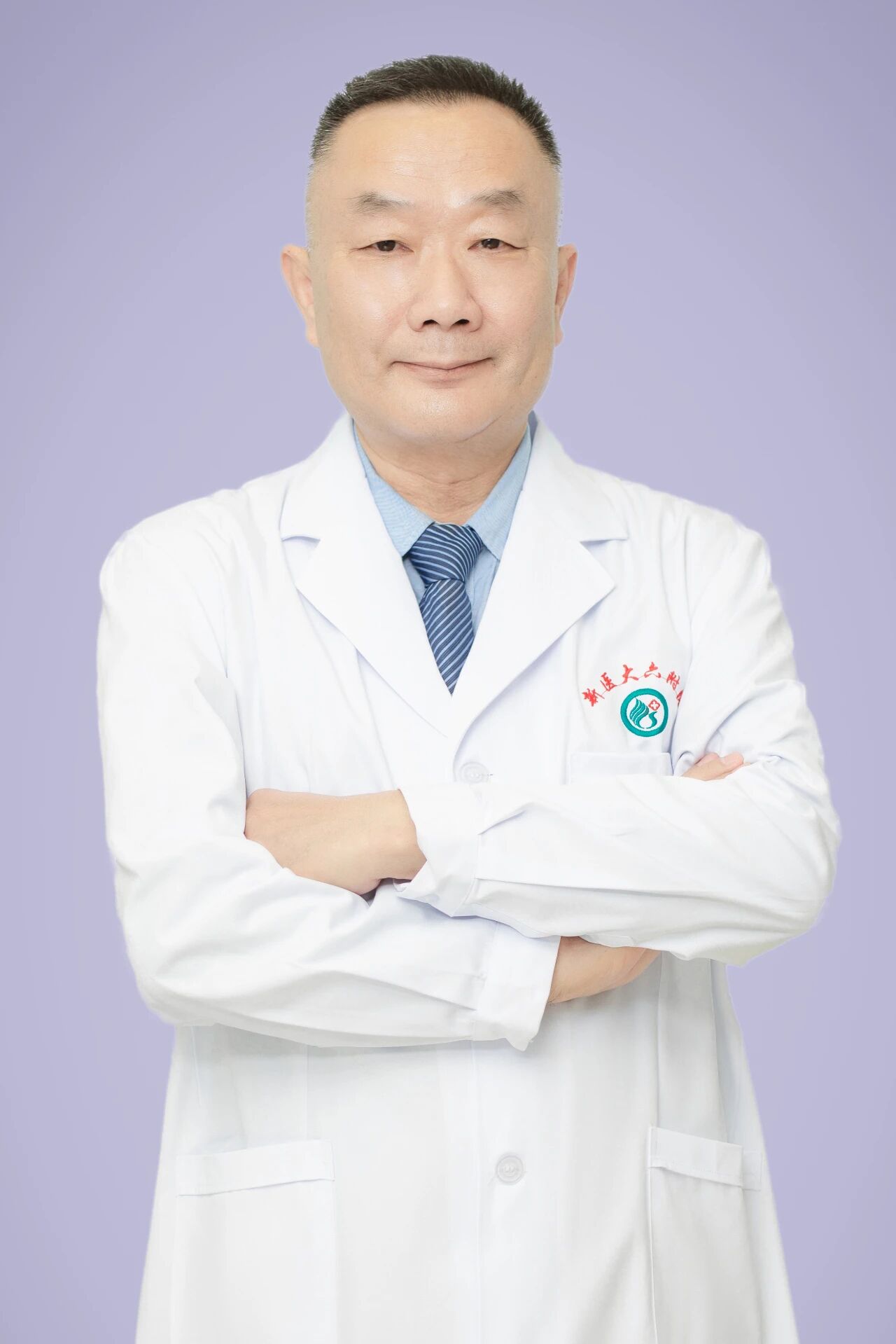 优秀共产党员风采 | 做一棵守护生命的“胡杨” 把根深深扎进边疆
